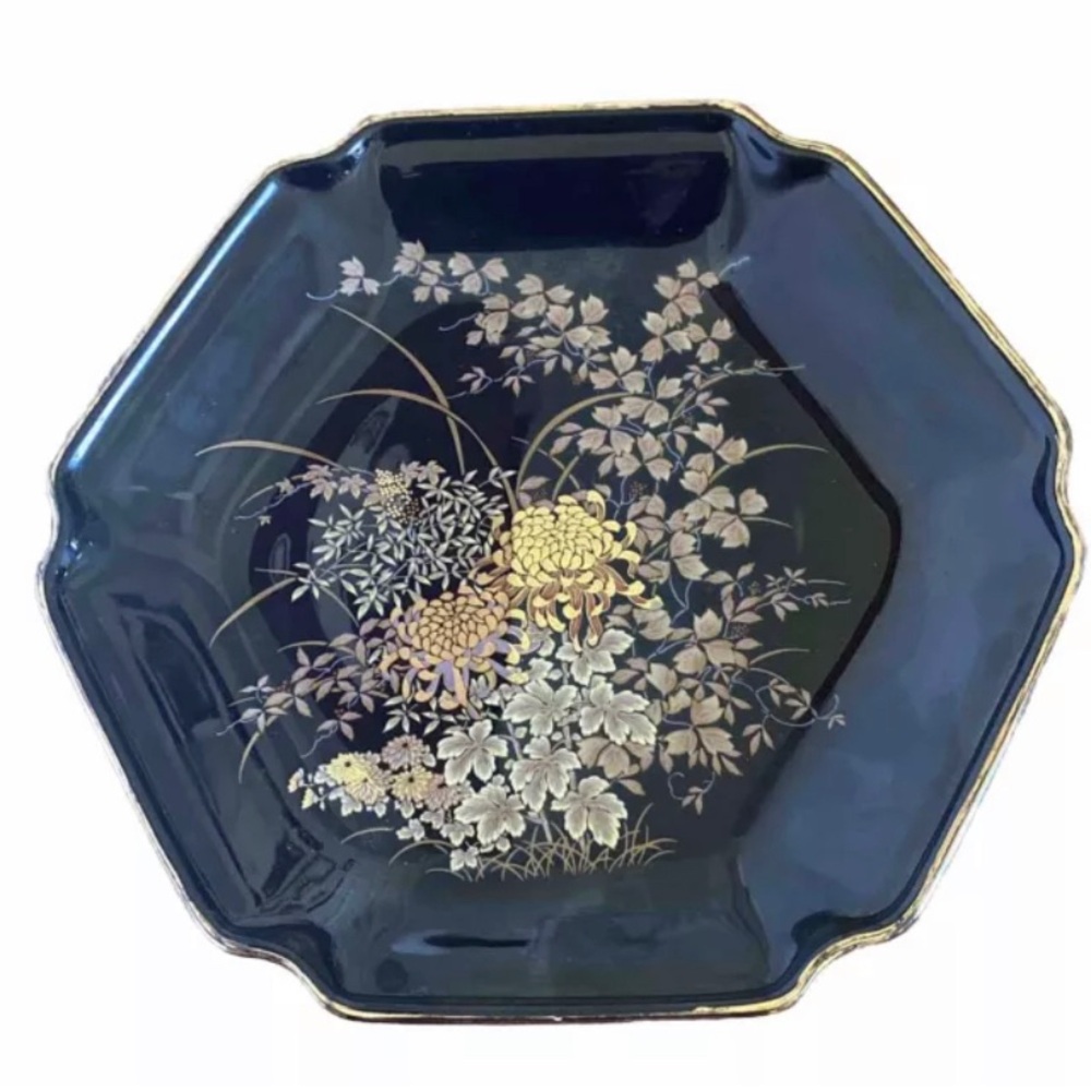 Japanese Black Floral Hexagonal Decorative  Golden Trim  9” Plate .